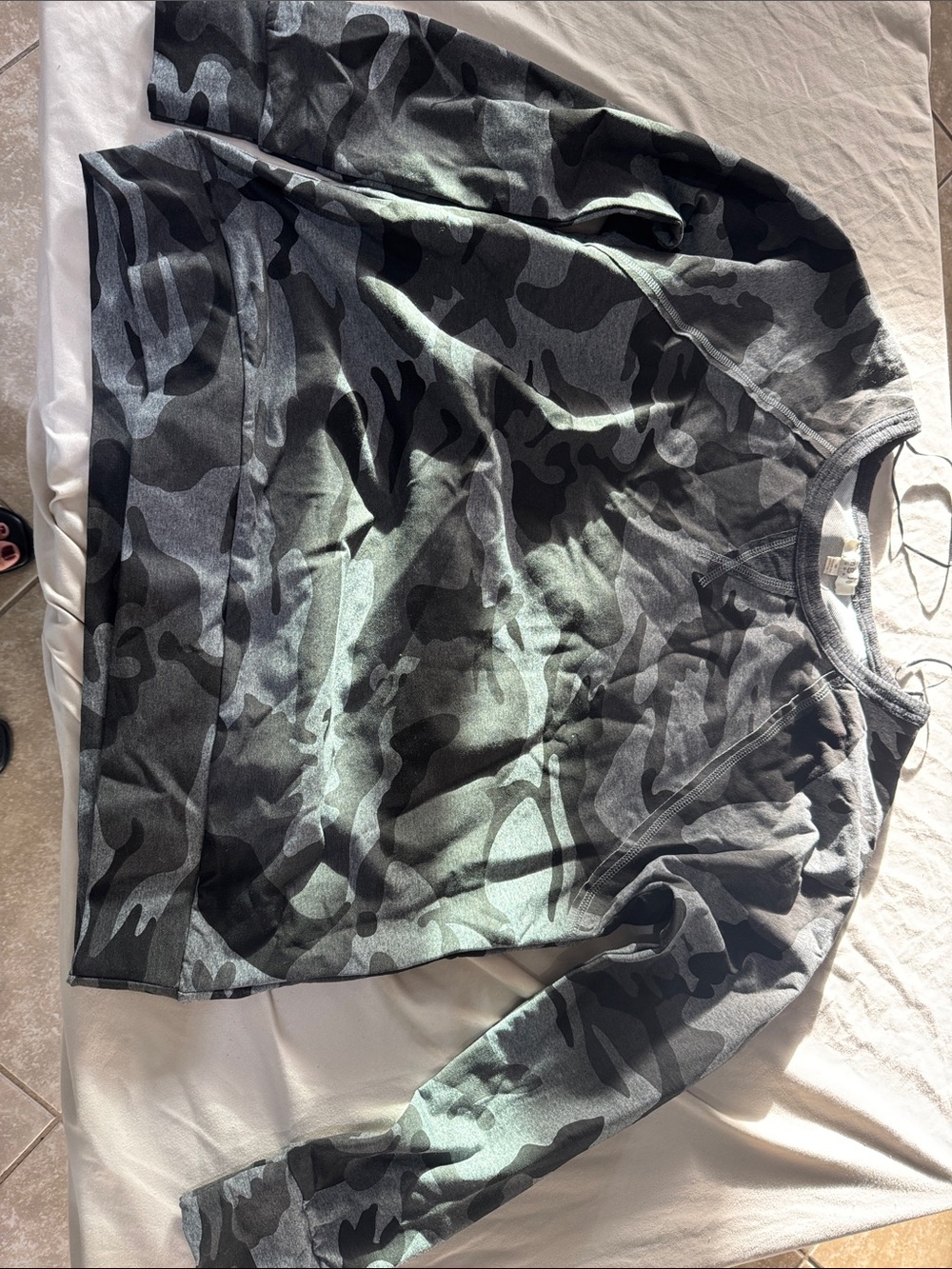 Umgee Green & Black Camo Crewneck Pullover